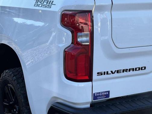 2022 Chevrolet Silverado 1500 Custom Trail Boss