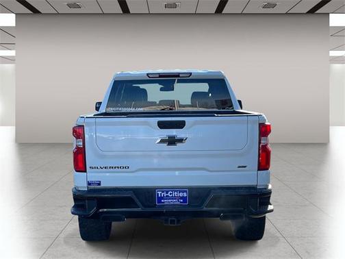 2022 Chevrolet Silverado 1500 Custom Trail Boss