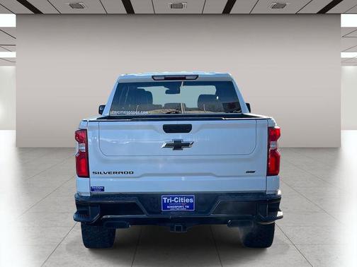 2022 Chevrolet Silverado 1500 Custom Trail Boss