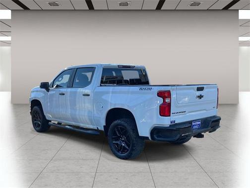 2022 Chevrolet Silverado 1500 Custom Trail Boss