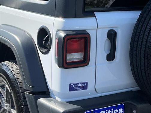 Bright White Clearcoat 2025 Jeep Wrangler Sport S