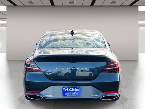 2024 Genesis G70 2.5T RWD