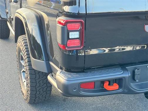 2025 Jeep Gladiator Mojave X