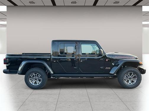 2025 Jeep Gladiator Mojave X