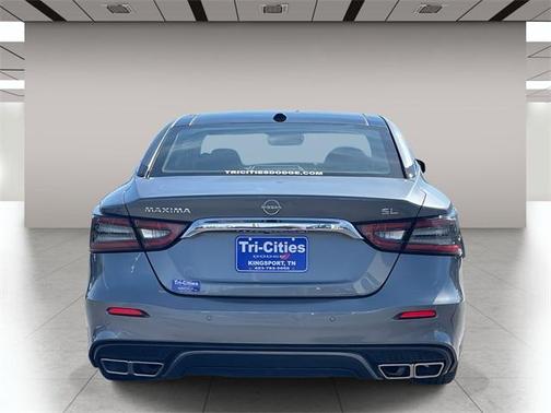 2023 Nissan Maxima SL