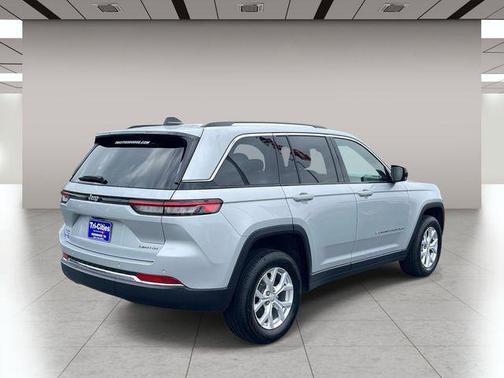 Silver Zynith 2023 Jeep Grand Cherokee Limited