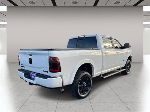 2022 RAM 2500 Laramie Crew Cab 4x4 6'4' Box