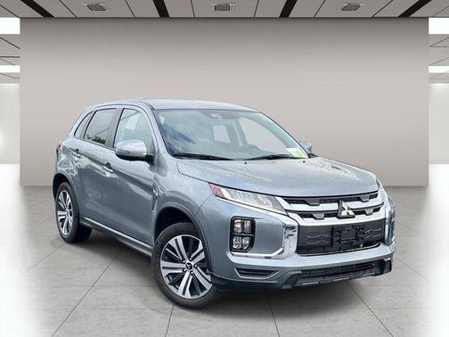Mercury Gray Metallic 2025 Mitsubishi Outlander Sport 2.0 S