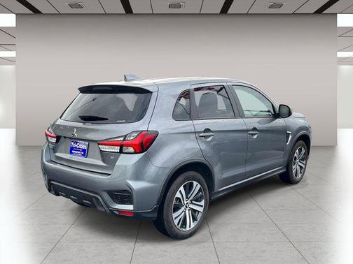 Mercury Gray Metallic 2025 Mitsubishi Outlander Sport 2.0 S