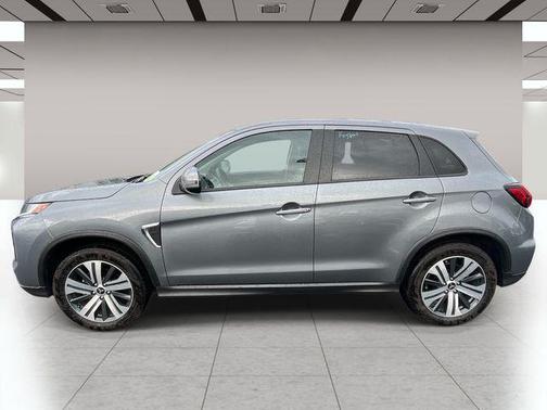 Mercury Gray Metallic 2025 Mitsubishi Outlander Sport 2.0 S