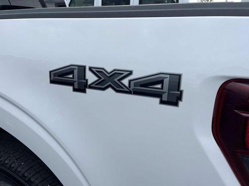 Oxford White 2024 Ford F-150 XLT
