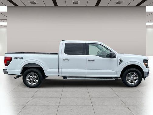 Oxford White 2024 Ford F-150 XLT