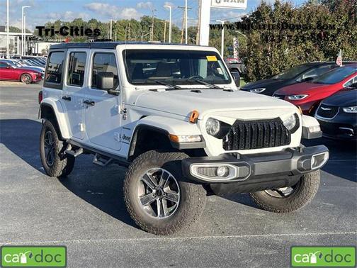 2023 Jeep Wrangler 4-Door Sahara 4x4