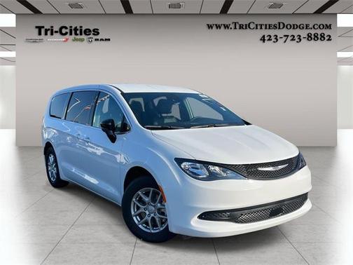 2026 Chrysler Voyager LX