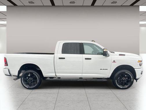 2026 RAM 2500 Big Horn Crew Cab 4x4 6'4' Box
