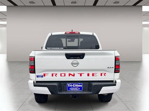 2025 Nissan Frontier SV