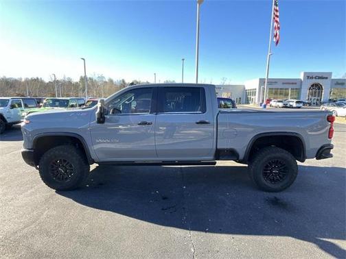 2024 Chevrolet Silverado 2500 4WD Crew Cab Standard Bed ZR2