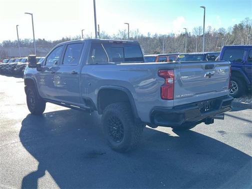 2024 Chevrolet Silverado 2500 4WD Crew Cab Standard Bed ZR2