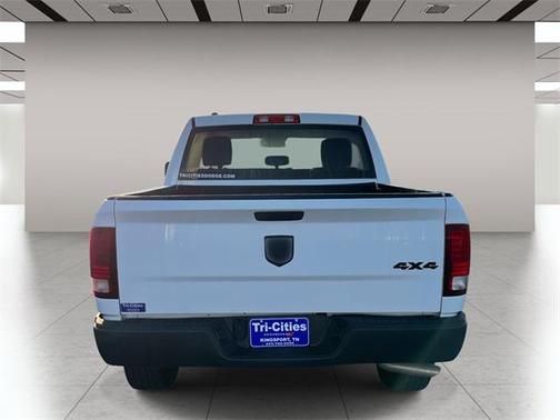 2024 RAM 1500 Classic Warlock Crew Cab 4x4 5'7' Box