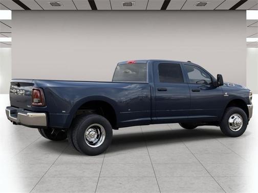 2026 RAM 3500 Tradesman Crew Cab 4x4 8' Box