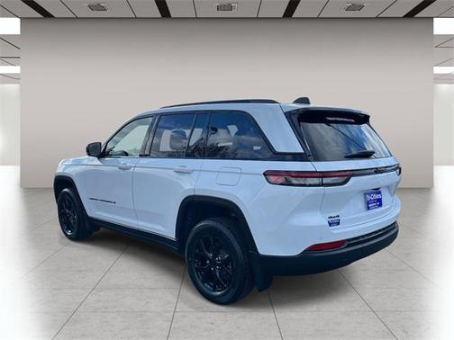 2025 Jeep Grand Cherokee Altitude