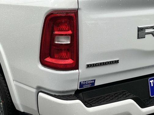 Bright White Clearcoat 2026 RAM 1500 Big Horn/Lone Star