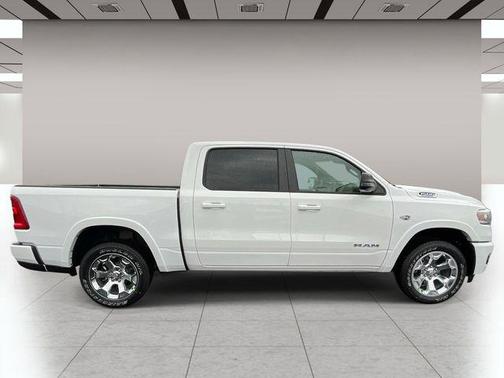 Bright White Clearcoat 2026 RAM 1500 Big Horn/Lone Star