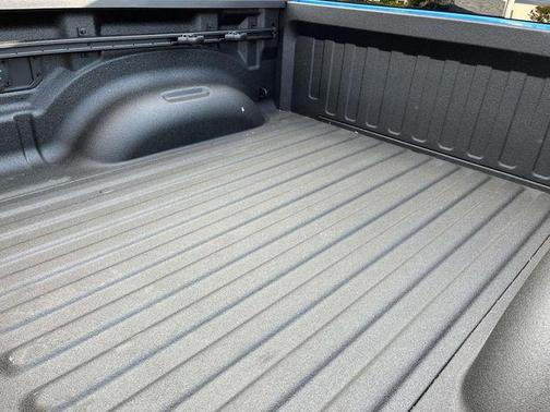 Hydro Blue Pearlcoat 2026 RAM 1500 Big Horn/Lone Star
