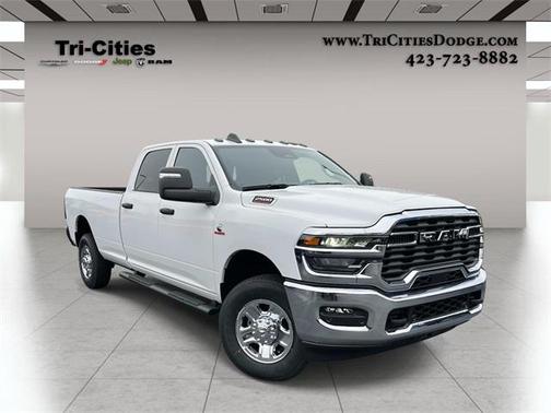 2025 RAM 2500 Tradesman Crew Cab 4x4 8' Box