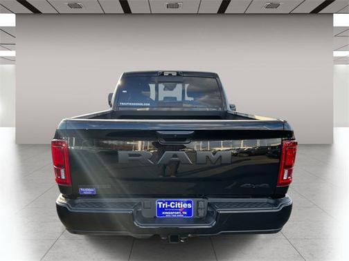 2025 RAM 2500 Big Horn Crew Cab 4x4 6'4' Box