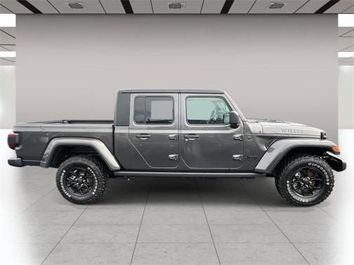 2025 Jeep Gladiator Willys
