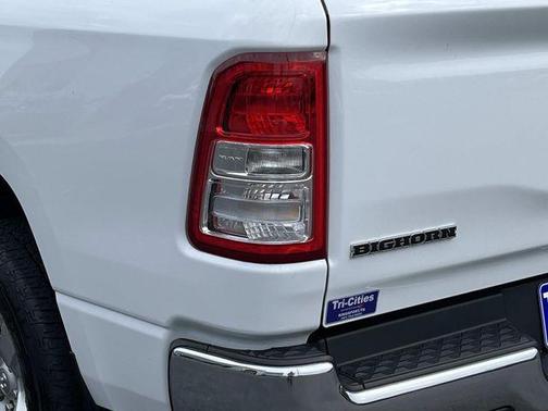 Bright White Clearcoat 2023 RAM 1500 Big Horn/Lone Star