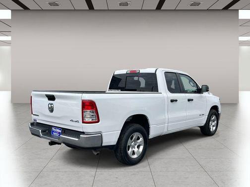 Bright White Clearcoat 2023 RAM 1500 Big Horn/Lone Star