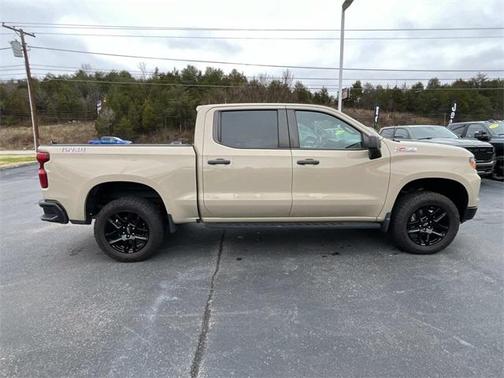 2022 Chevrolet Silverado 1500 Custom Trail Boss