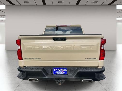 2022 Chevrolet Silverado 1500 Custom Trail Boss