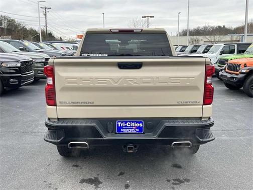 2022 Chevrolet Silverado 1500 Custom Trail Boss