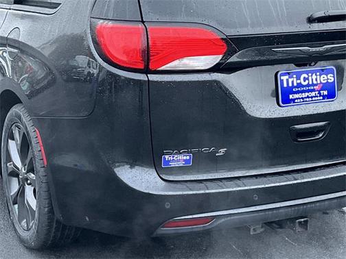 2019 Chrysler Pacifica Touring-L Plus