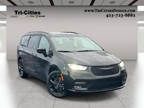 2026 Chrysler Pacifica L