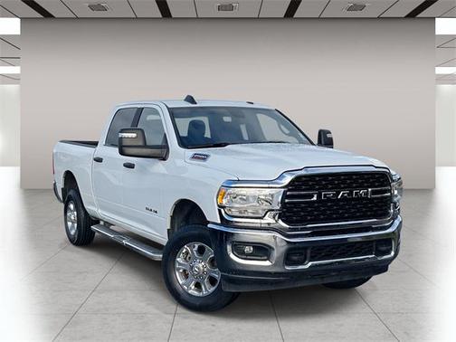 2024 RAM 2500 Big Horn Crew Cab 4x4 6'4' Box