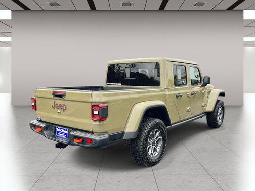 41 2025 Jeep Gladiator Mojave X