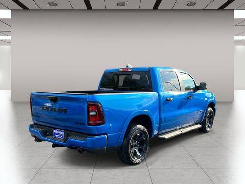 Hydro Blue Pearlcoat 2026 RAM 1500 Big Horn/Lone Star