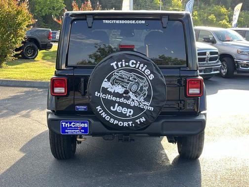 Black Clearcoat 2026 Jeep Wrangler 85th Anniversary