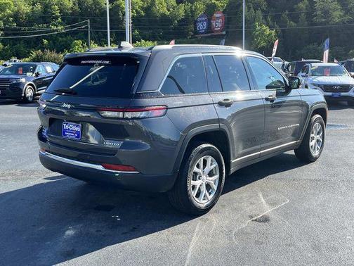 Baltic Gray Metallic Clearcoat 2025 Jeep Grand Cherokee Limited