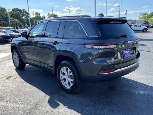 Baltic Gray Metallic Clearcoat 2025 Jeep Grand Cherokee Limited