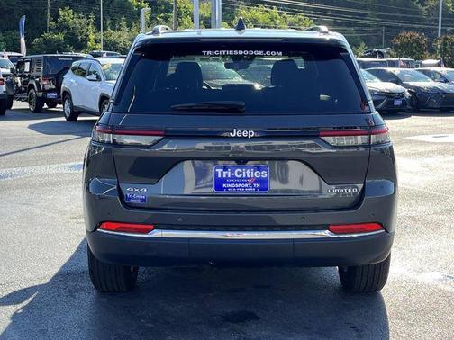 Baltic Gray Metallic Clearcoat 2025 Jeep Grand Cherokee Limited