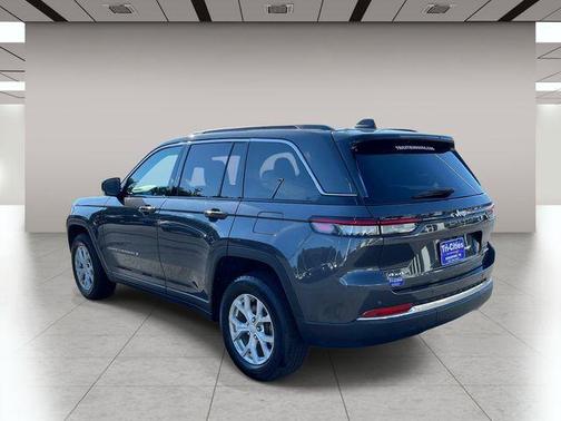 Baltic Gray Metallic Clearcoat 2025 Jeep Grand Cherokee Limited