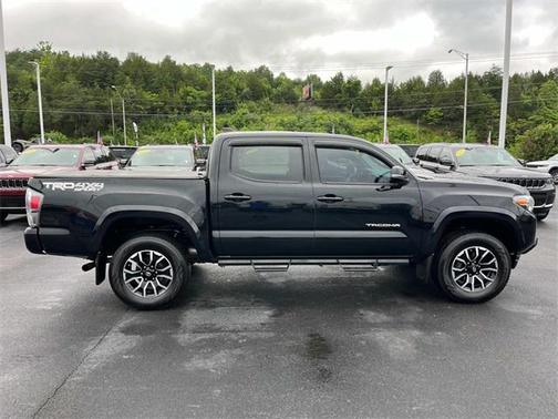 2020 Toyota Tacoma TRD Sport