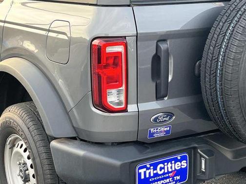 Carbonized Gray Metallic 2025 Ford Bronco Base