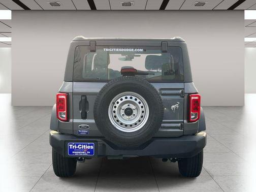 Carbonized Gray Metallic 2025 Ford Bronco Base