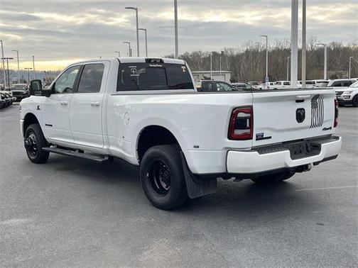 2023 RAM 3500 Big Horn Crew Cab 4x4 8' Box